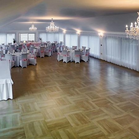 Bed and Breakfast Eder Nesvady Zewnętrze zdjęcie